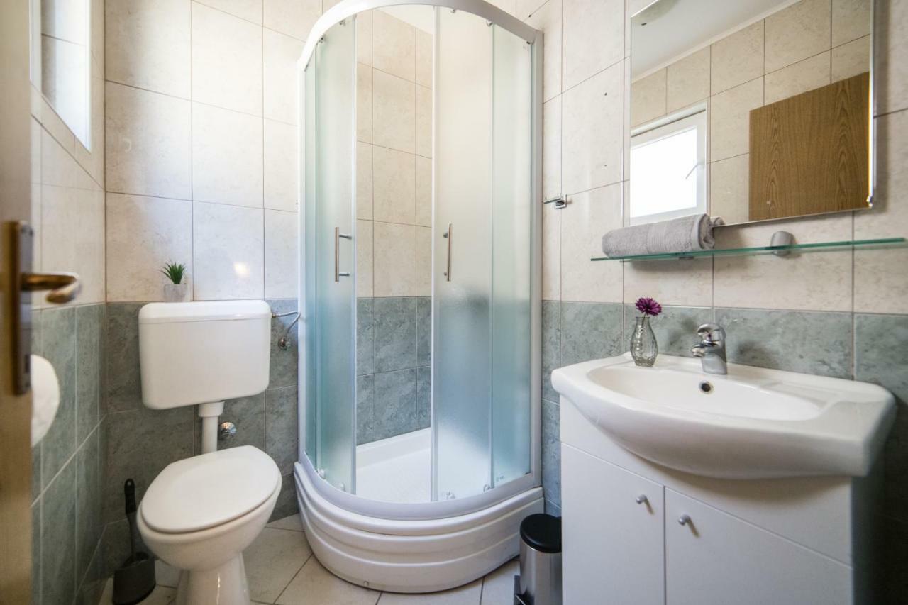 Apartments Barbir Ploce  Ngoại thất bức ảnh